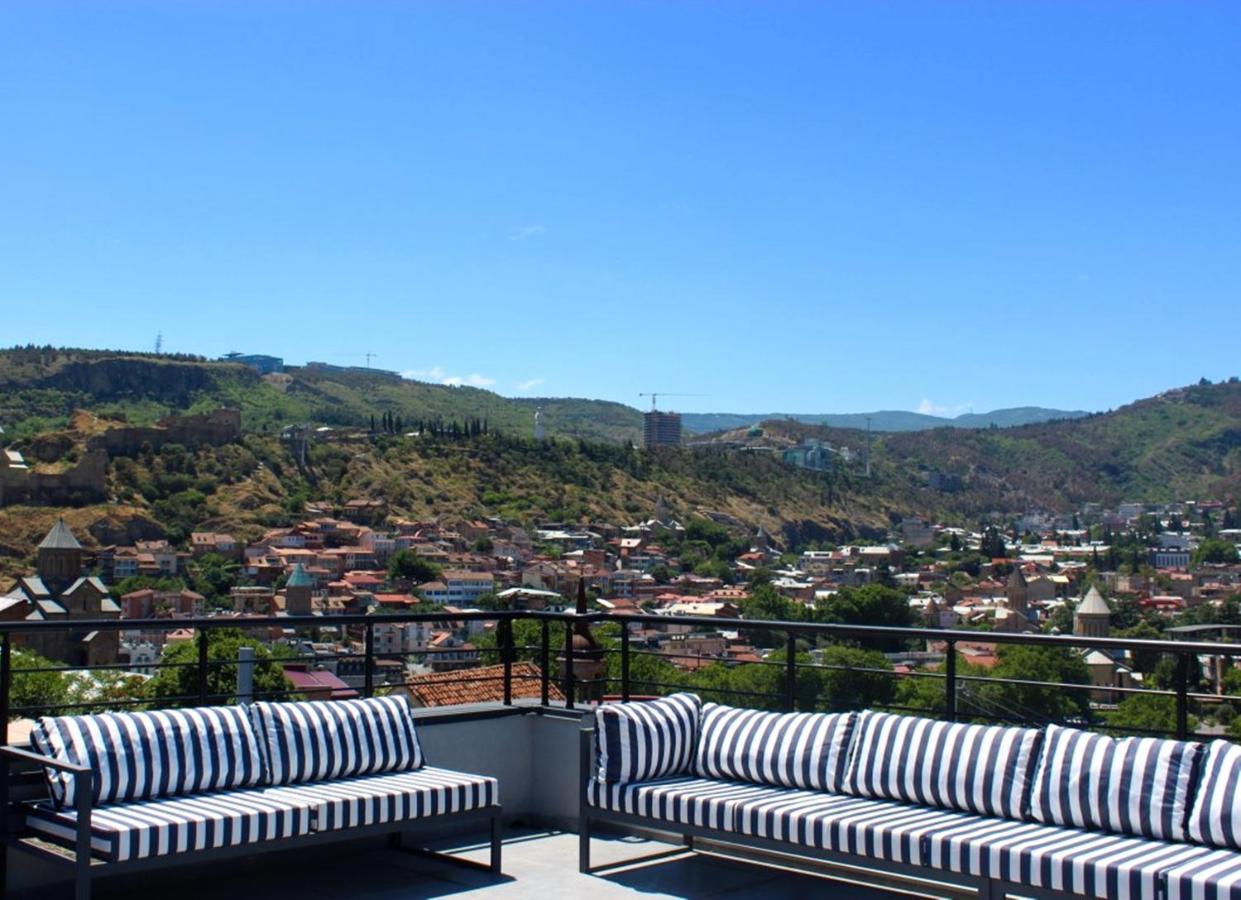 Bricks Hotel Tbilisi Esterno foto