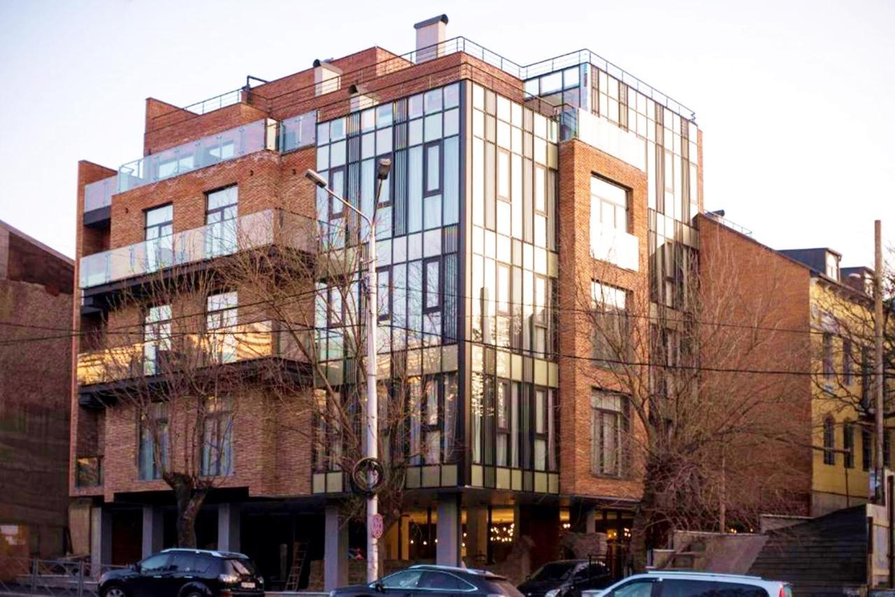 Bricks Hotel Tbilisi Esterno foto